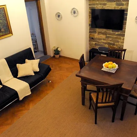 Aria Di Casa Apartment-3